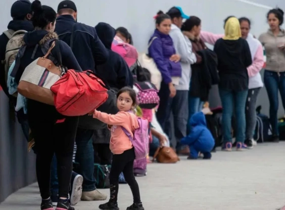 🦺 Мигранты массово рожают в России и получают ежемесячно по 125 тысяч рублей