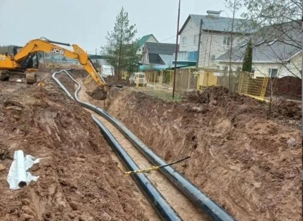Водопровод и канализацию модернизируют рядом с ЦРБ в Малоярославце