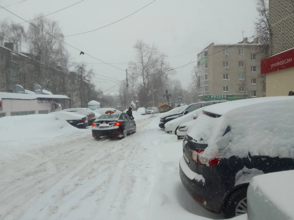 Коммунальщики Калуги выйдут на ночную уборку снега