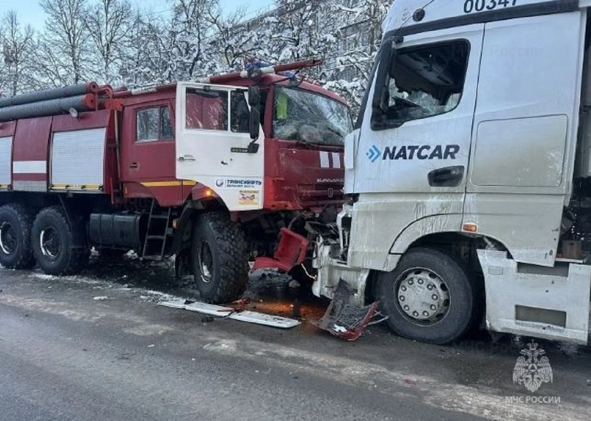 Устроивший ДТП с пожарной машиной и фурой в Калуге водитель был пьян