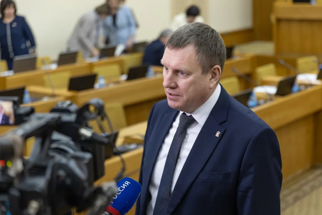 Геннадий Новосельцев: «Поддержка наших защитников и их семей остается приоритетным направлением работы депутатского корпуса»