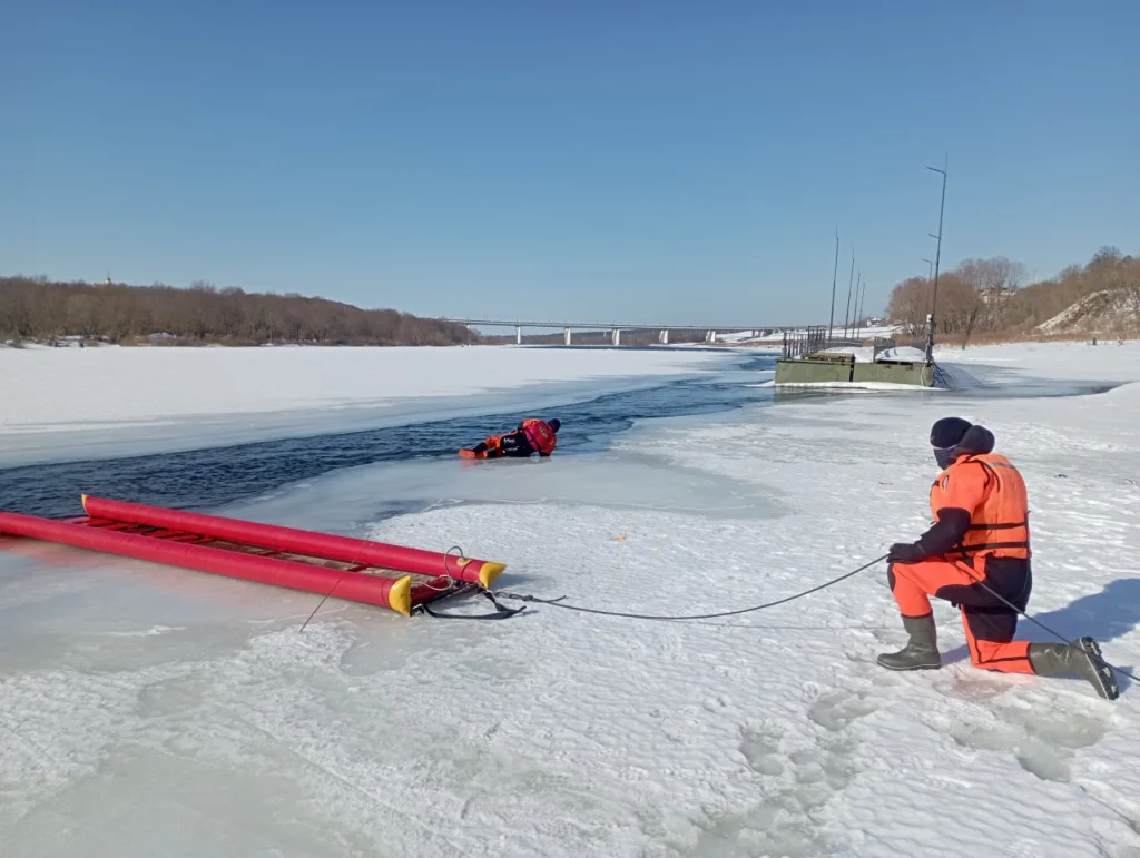 В Калужской области назвали толщину льда на водоёмах