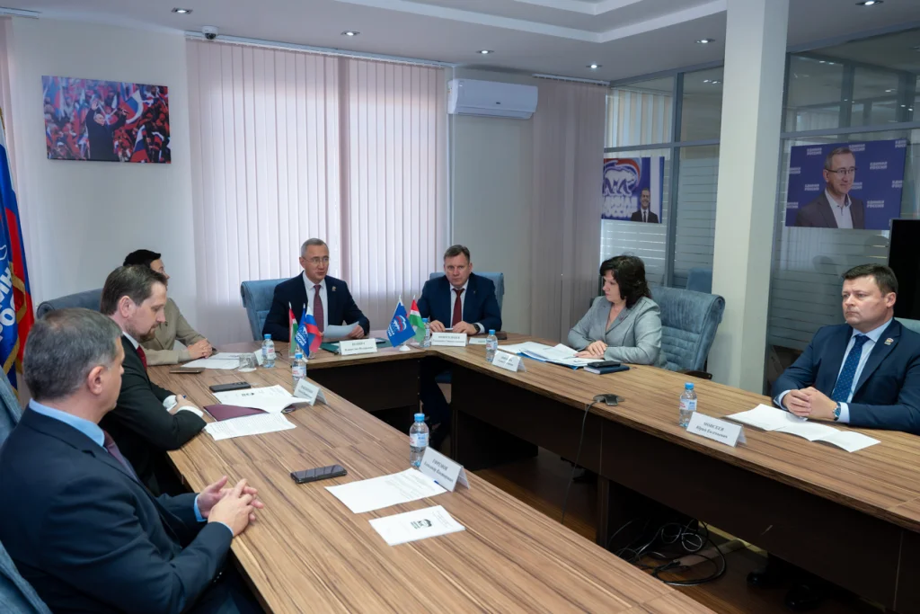 Геннадий Новосельцев принял участие в заседании президиума политсовета регионального отделения «Единая Россия»