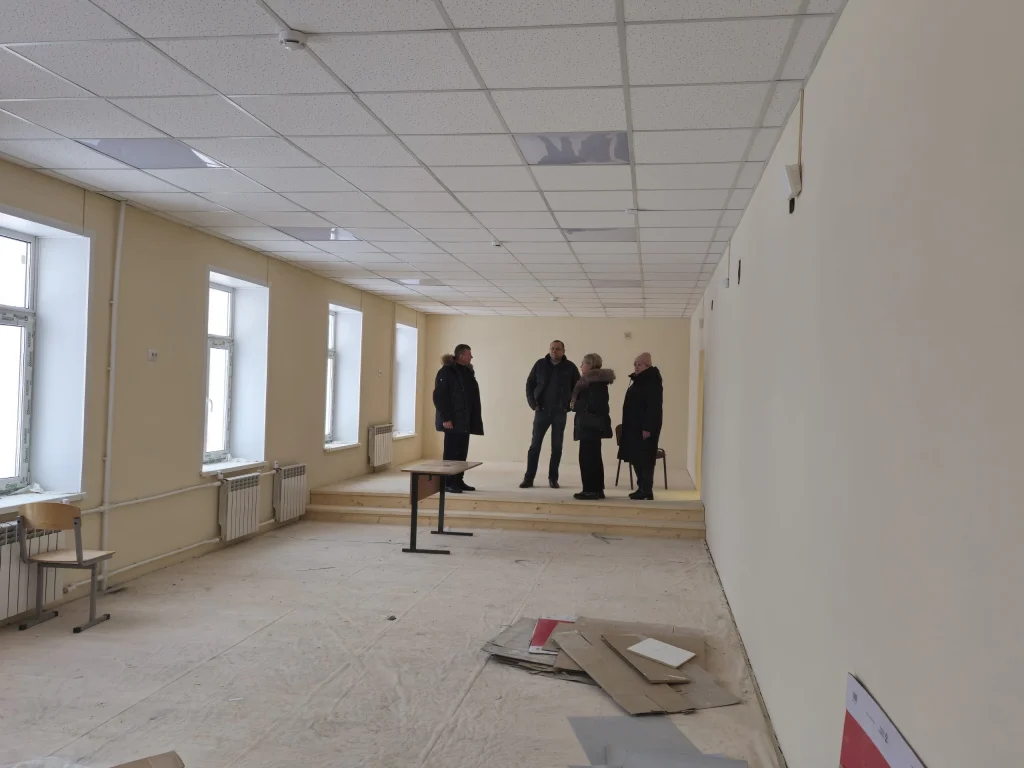 В Кирове ремонтируют школу искусств №2