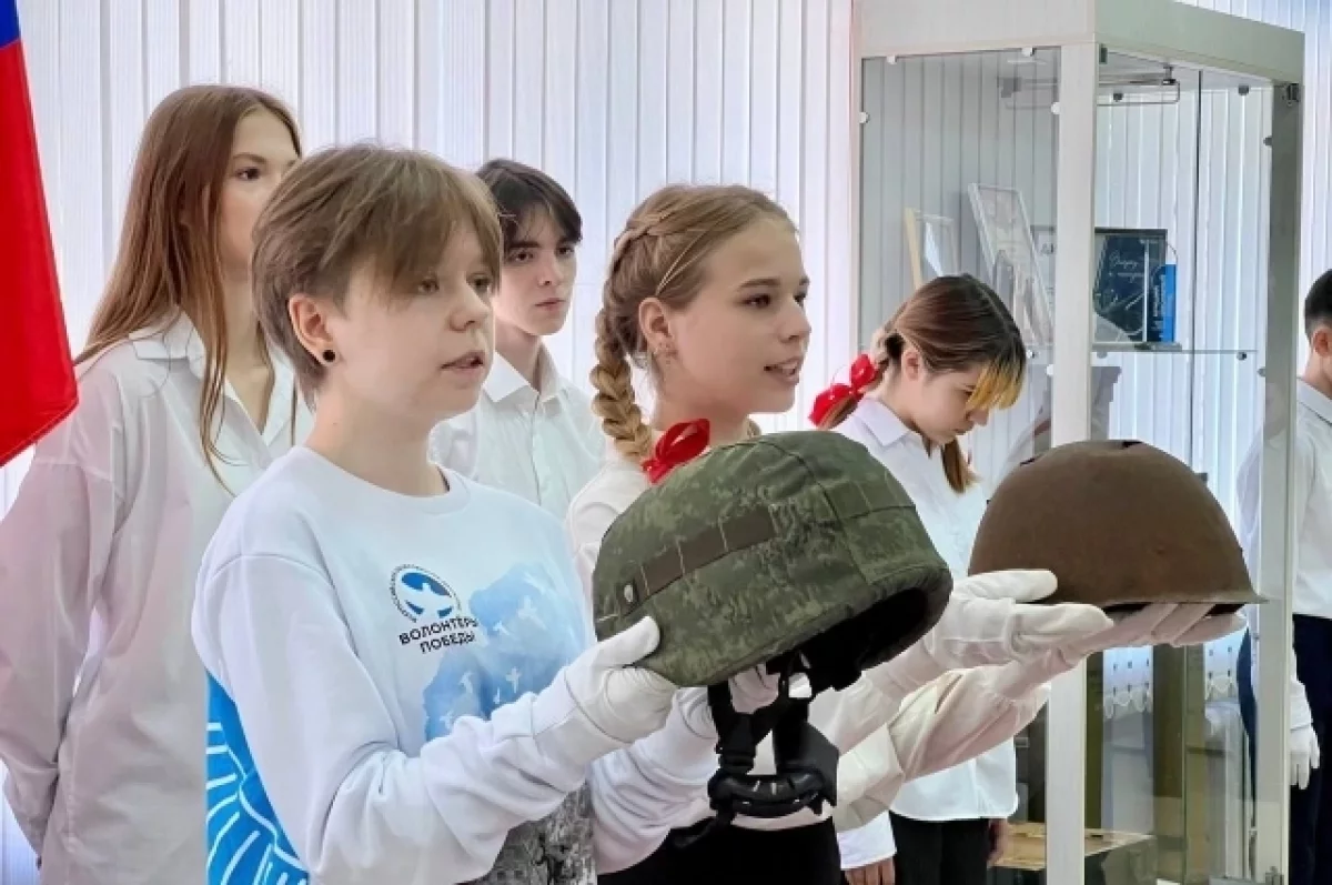 В школе №7 Обнинска открылся музей, объединивший артефакты ВОВ и СВО