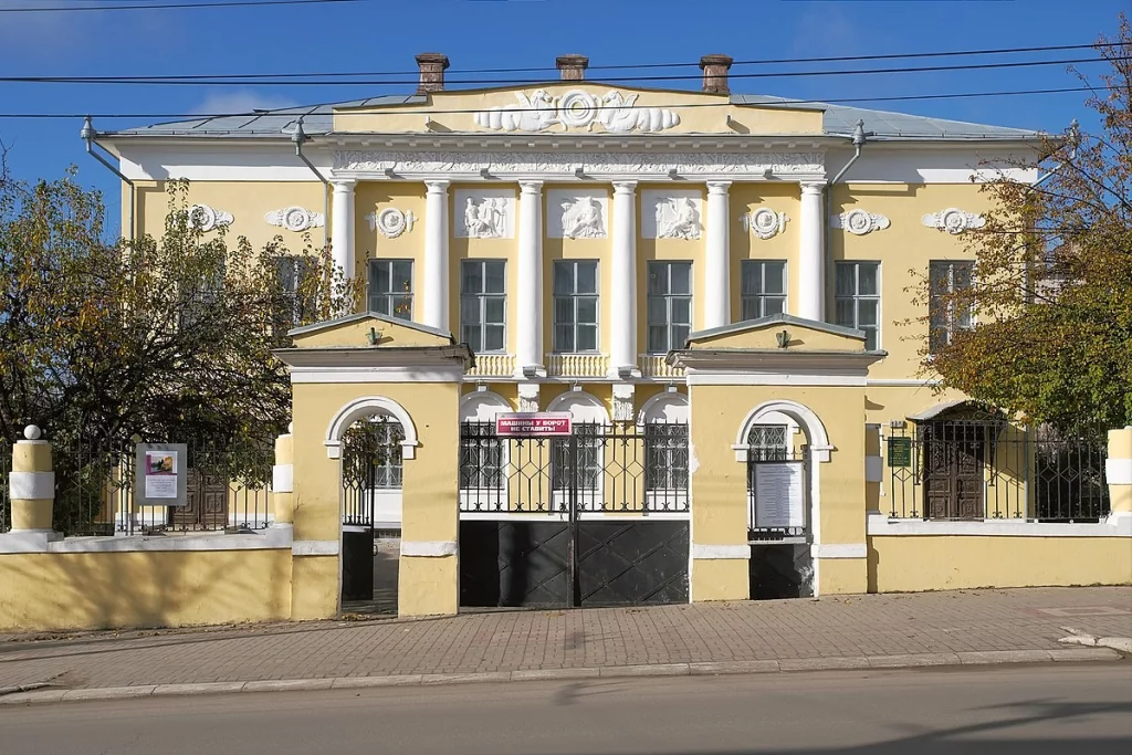 30 апреля родились калужские краеведы