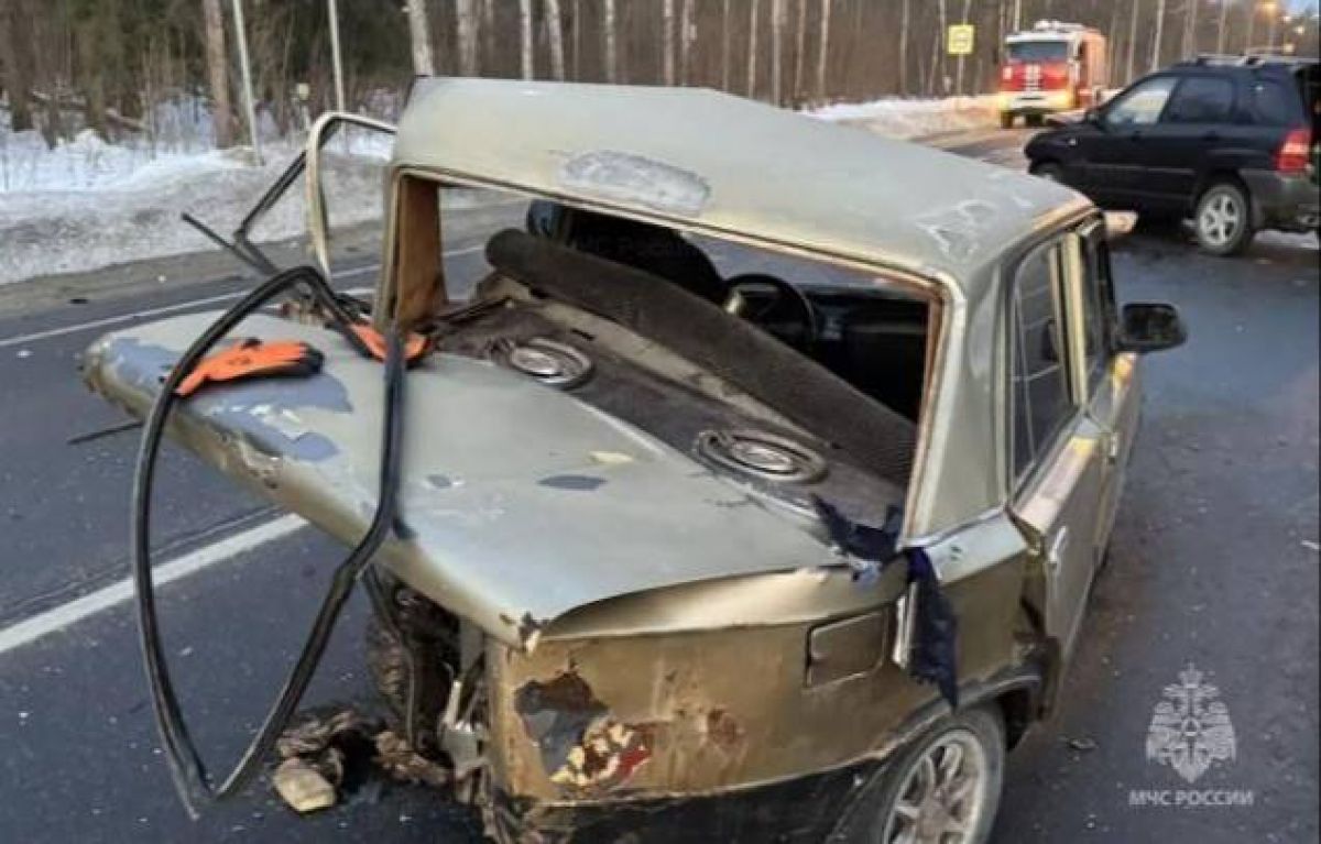 Человек пострадал в серьезном ДТП на калужской трассе