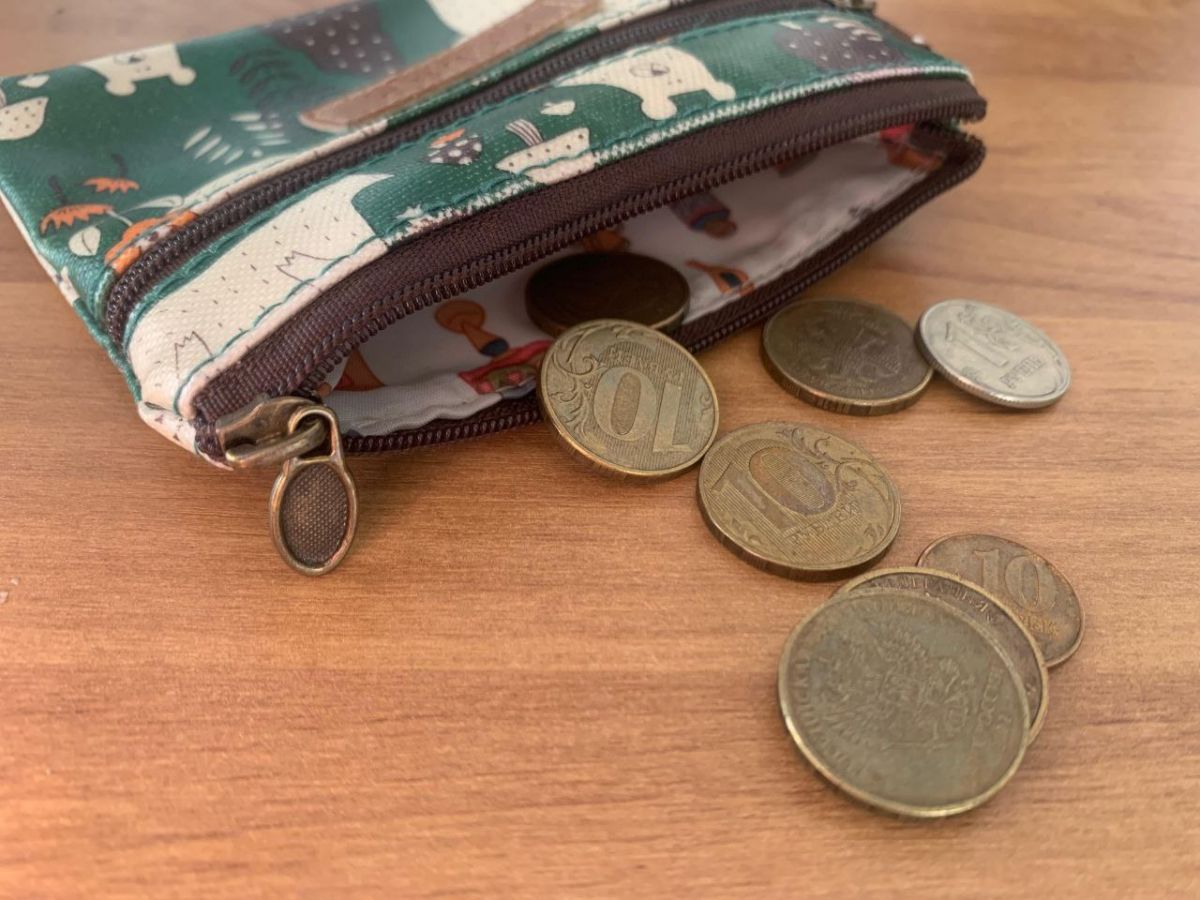 8 работникам в Калужской области недоплатили зарплату на 800 тысяч рублей