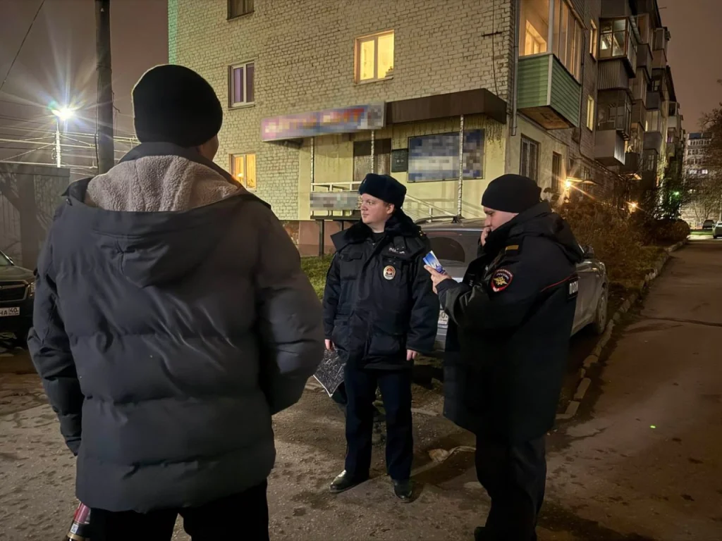 Полиция Калуги прошлась по дворам и разогнала компании с алкоголем