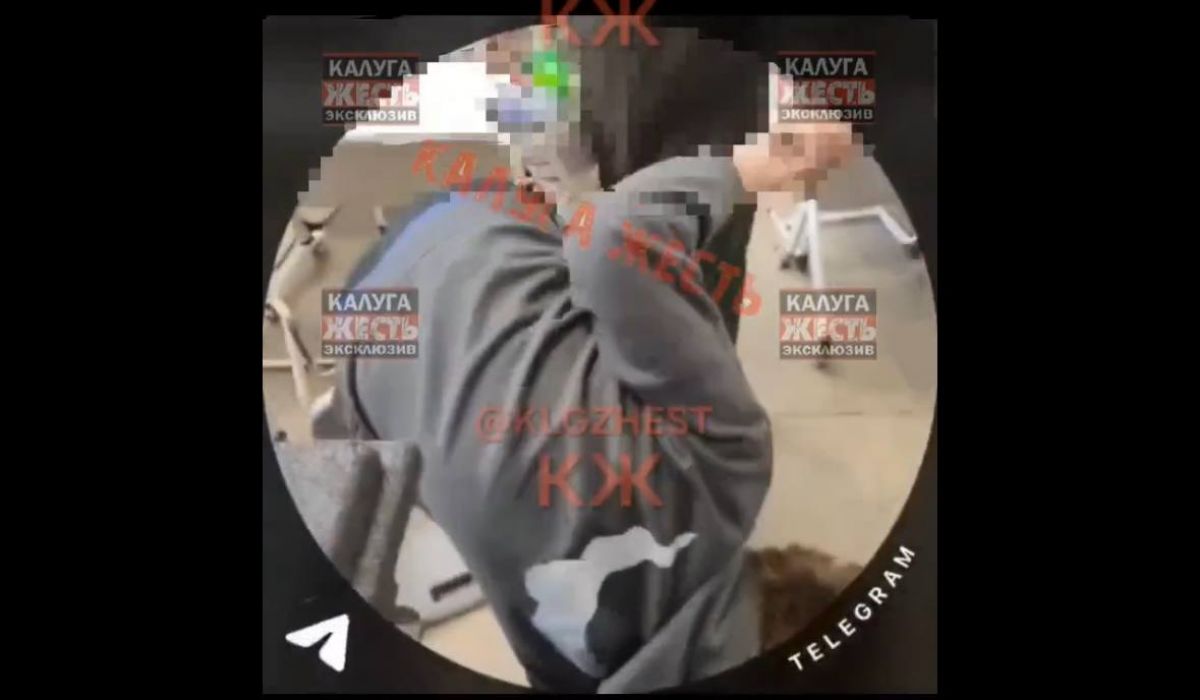 В калужских сетях появилось скандальное видео с избиением студентов педагогом