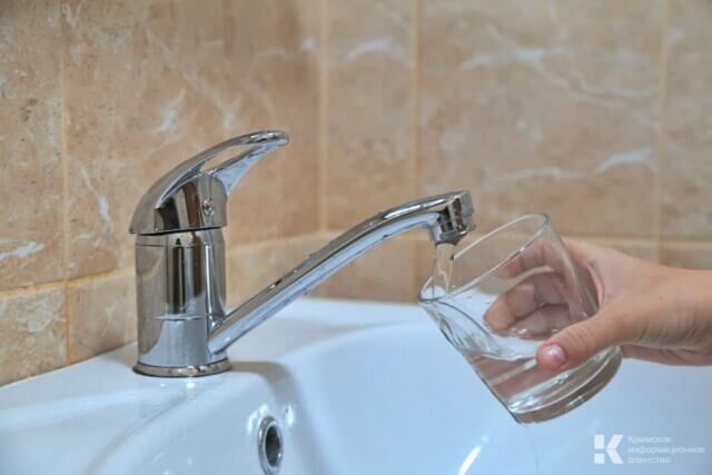 В Крыму вводят графики подачи воды: как будут включать
