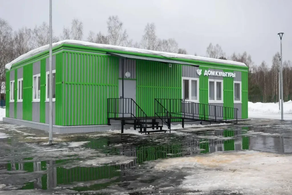 Губернатор Калужской области посетил новый модульный ДК в селе Нижние Прыски