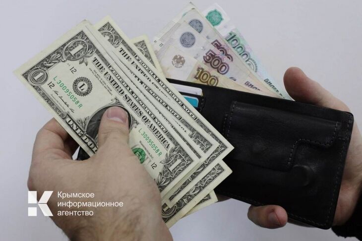Симферопольца задержали за нелегальные валютные операции