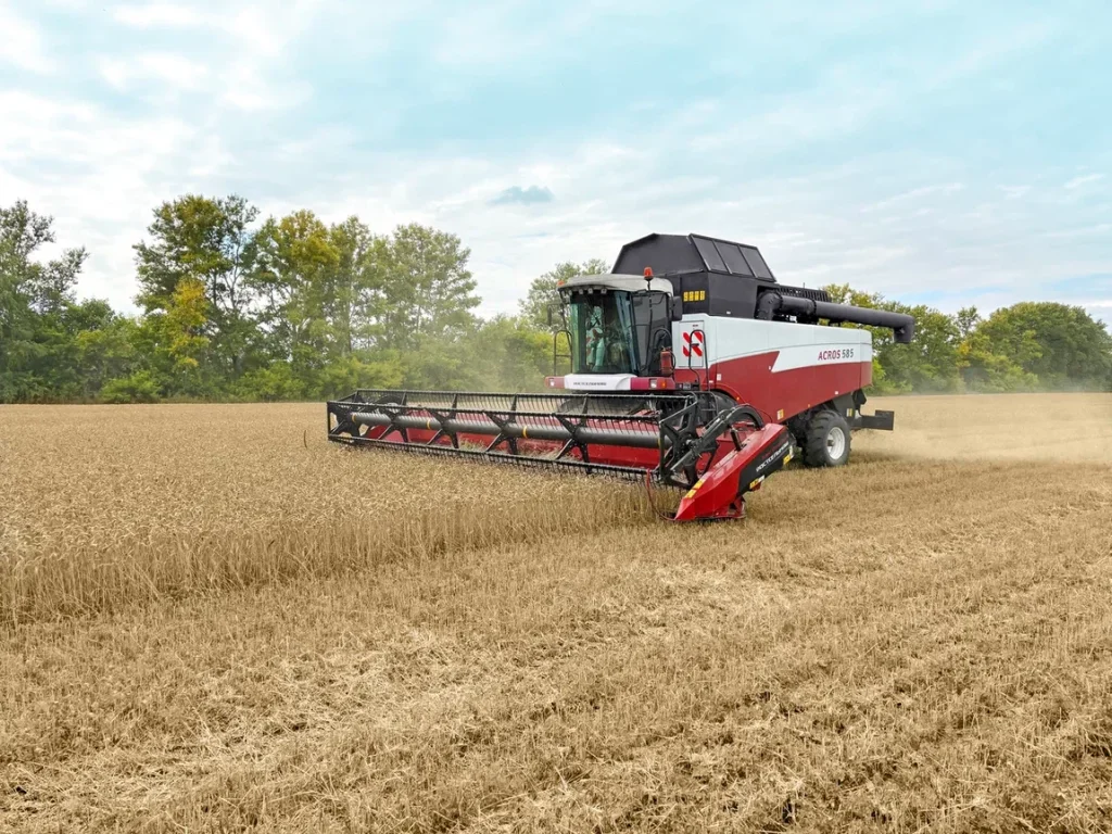 Зерноуборочные комбайны Ростсельмаш: наша техника не подводит!