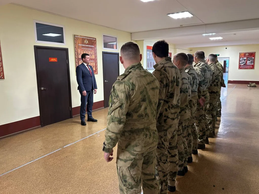 Юрий Моисеев встретился с бойцами калужского СОБР «Спутник»