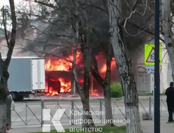 В Симферополе вспыхнула торговая точка с шаурмой