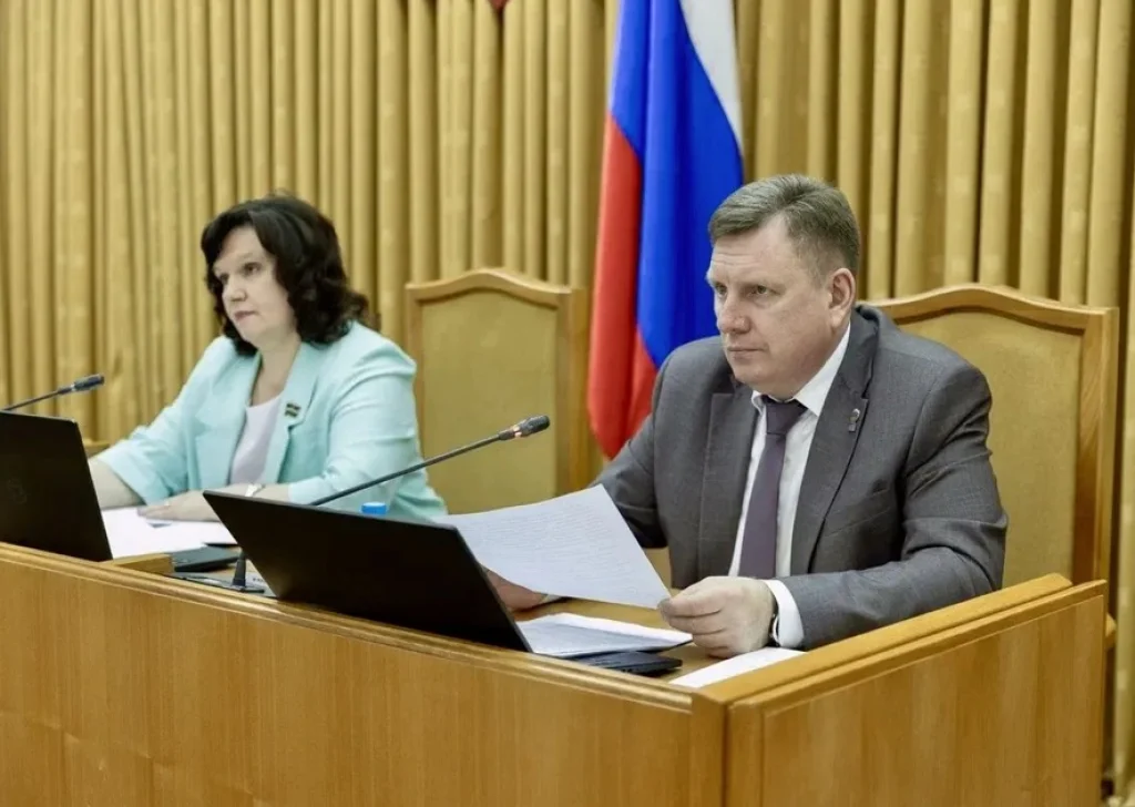 Геннадий Новосельцев: «Один из ключевых приоритетов работы депутатов - поддержка участников СВО и их семей» 