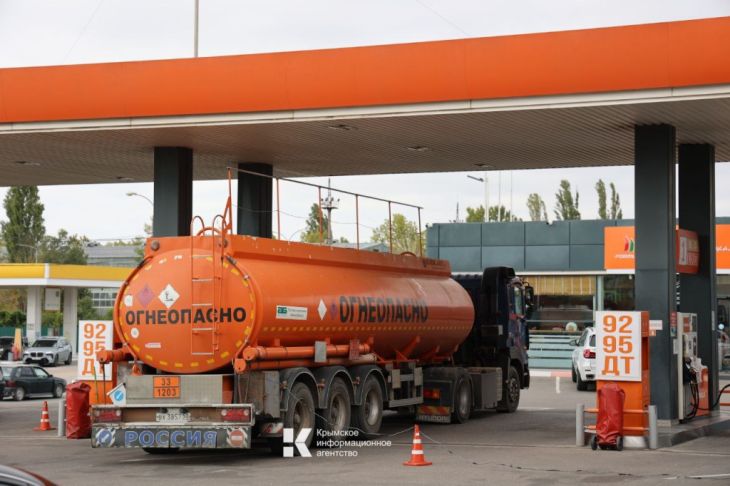 В Крыму с 31 мая вводят новые ограничения на продажу бензина