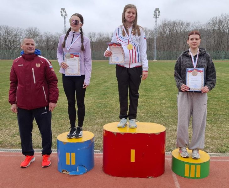 В Крыму прошли соревнования по легкоатлетическому кроссу памяти Александра Агутина