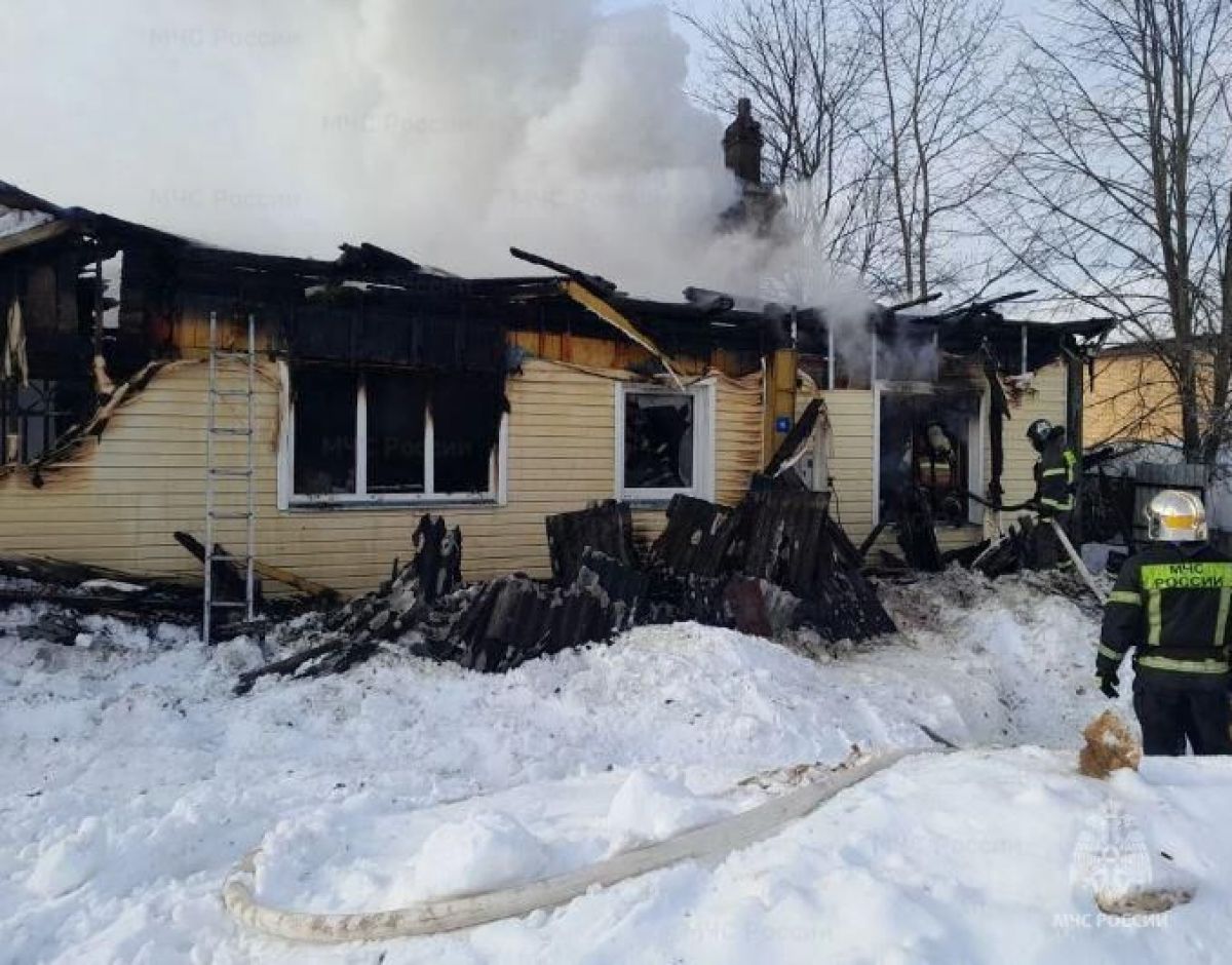 Два жилых дома сгорели за сутки в Калужской области