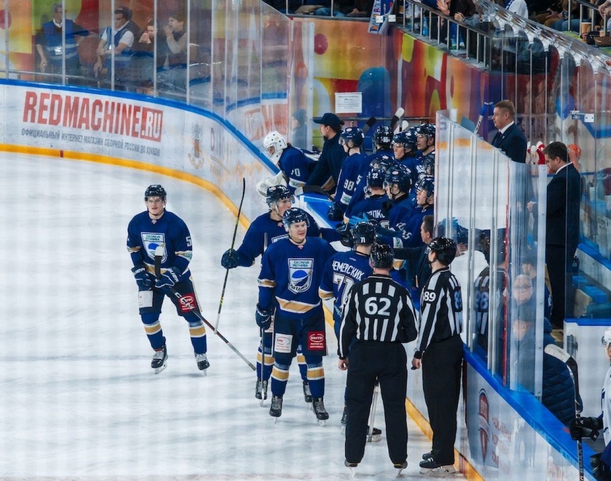 Хоккеисты «Калуги» в повторном матче разгромили череповецкий «Металлург»