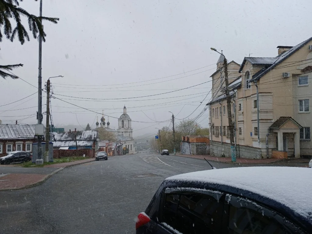 Калугу заметает снегом