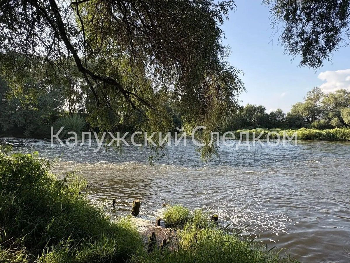 Тело 60-летнего мужчины вытащили из реки в Тарусском районе