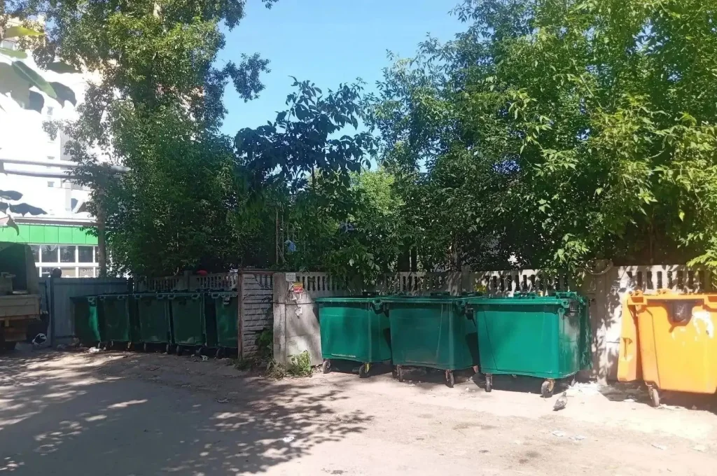 Калужские коммунальщики купили 670 новых мусорных контейнеров