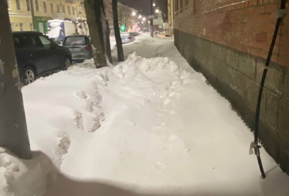 Женщина выпала в окно 6 этажа в Обнинске