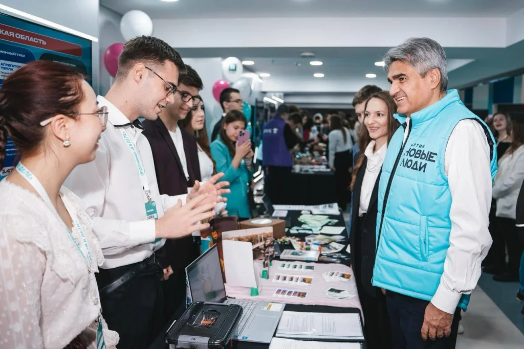 В Калуге «Новые люди» помогли студентам создать настольную карточную игру для подготовки к собеседованиям