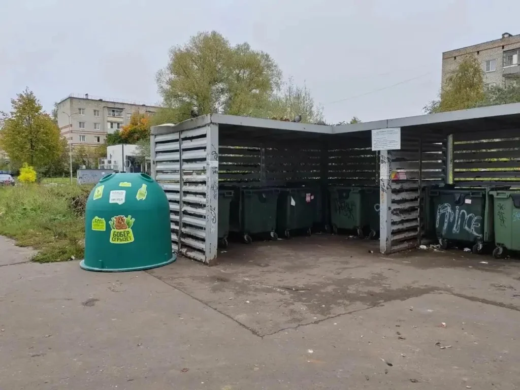 В Боровске и Балабаново установили специальные контейнеры для сбора стекла