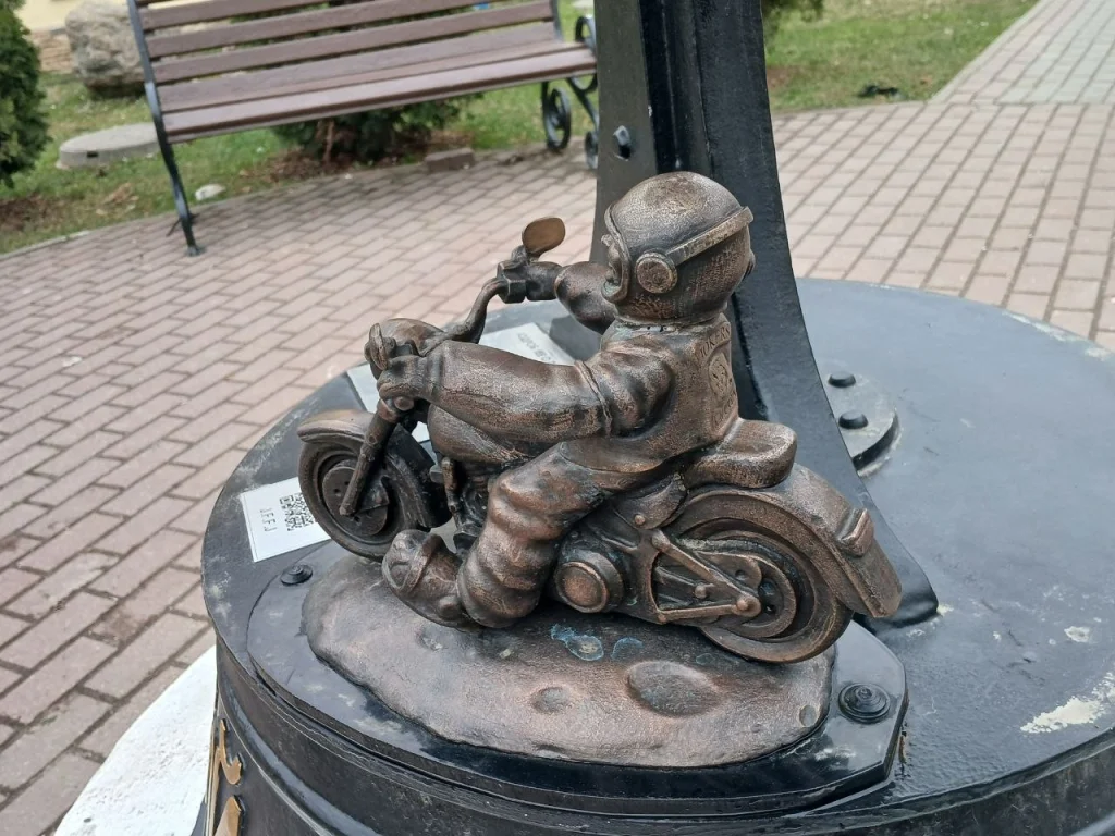 В Калуге разгорелся скандал вокруг новой городской скульптуры