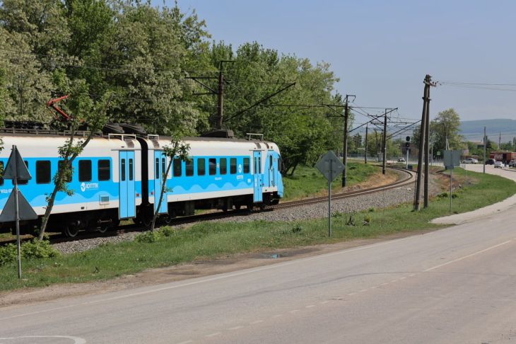 С 1 июля несколько железнодорожных станций закрывают пригородные кассы