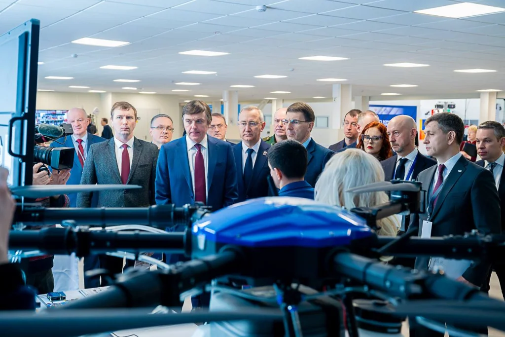 Щёголеву показали в Калуге мастерскую БАС