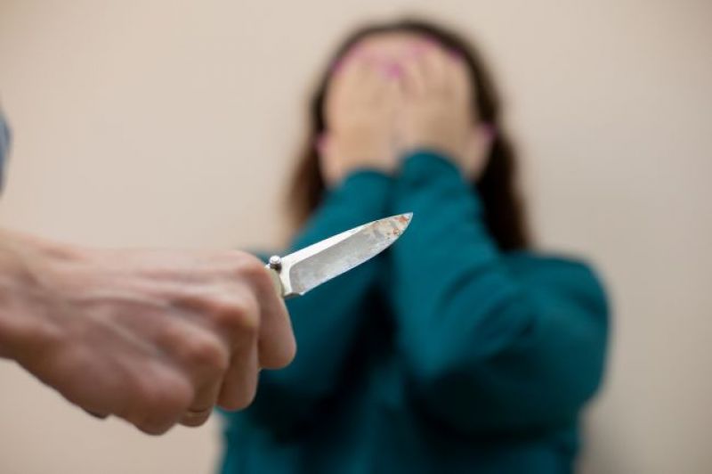 В Мосальске мужчина угрожал смертью матери и сестре