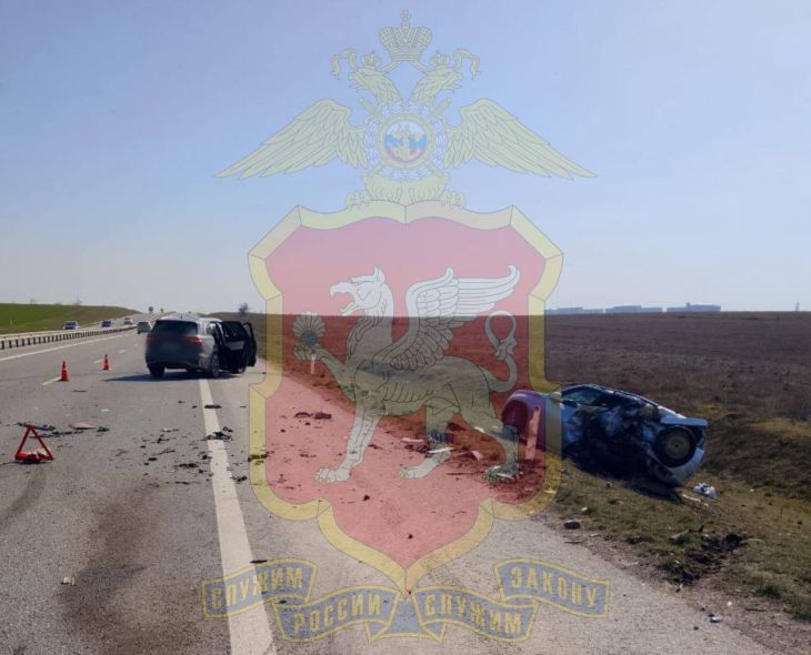 Три человека пострадали в ДТП под Симферополем