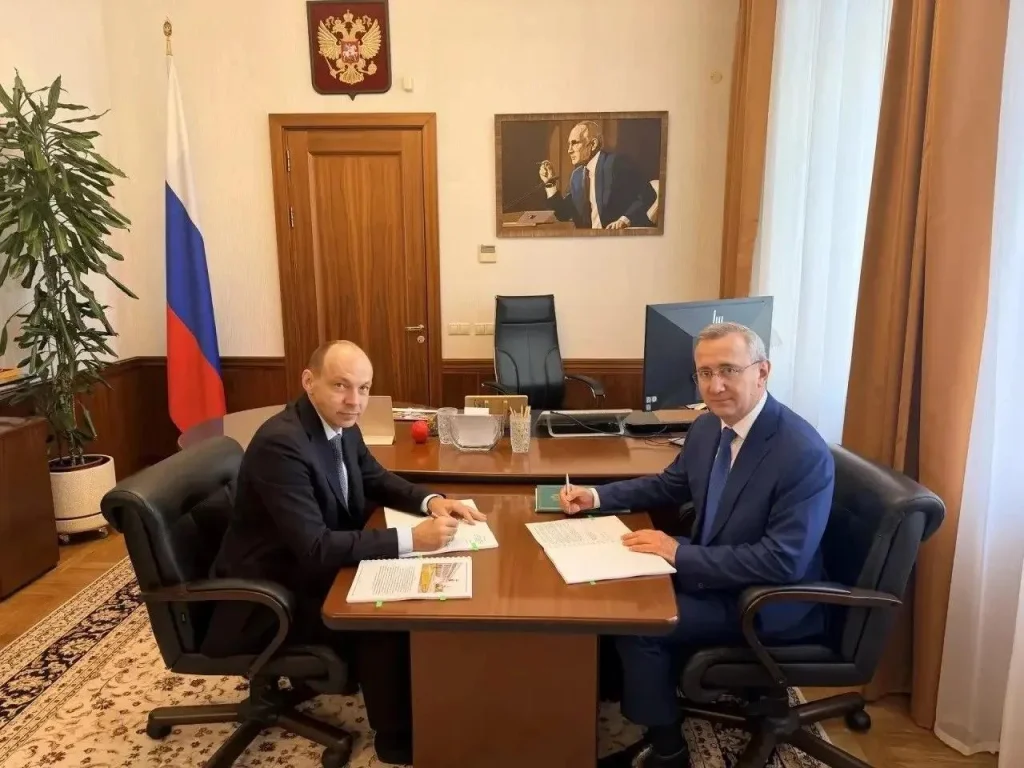 Владислав Шапша обсудил работу с обращениями граждан с Алексеем Михеевым