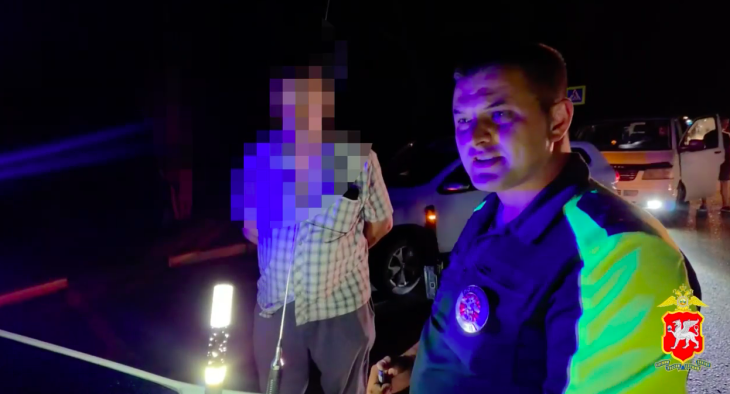 В Ялте пьяный водитель попытался откупиться от инспекторов за 12 тысяч рублей