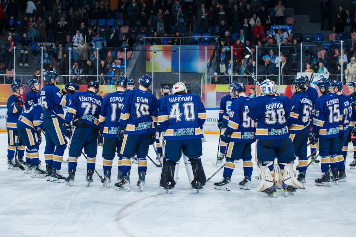 Калужские хоккеисты выиграли первый матч у «Тайфуна»