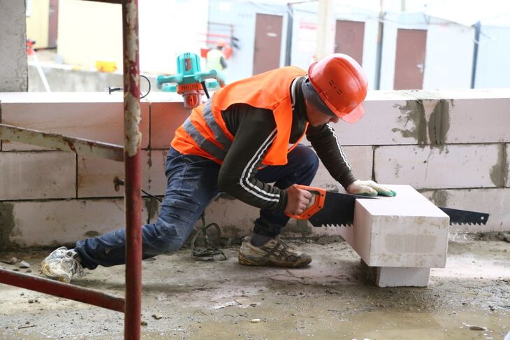 В Керчи директор строительной фирмы украл 17 миллионов рублей
