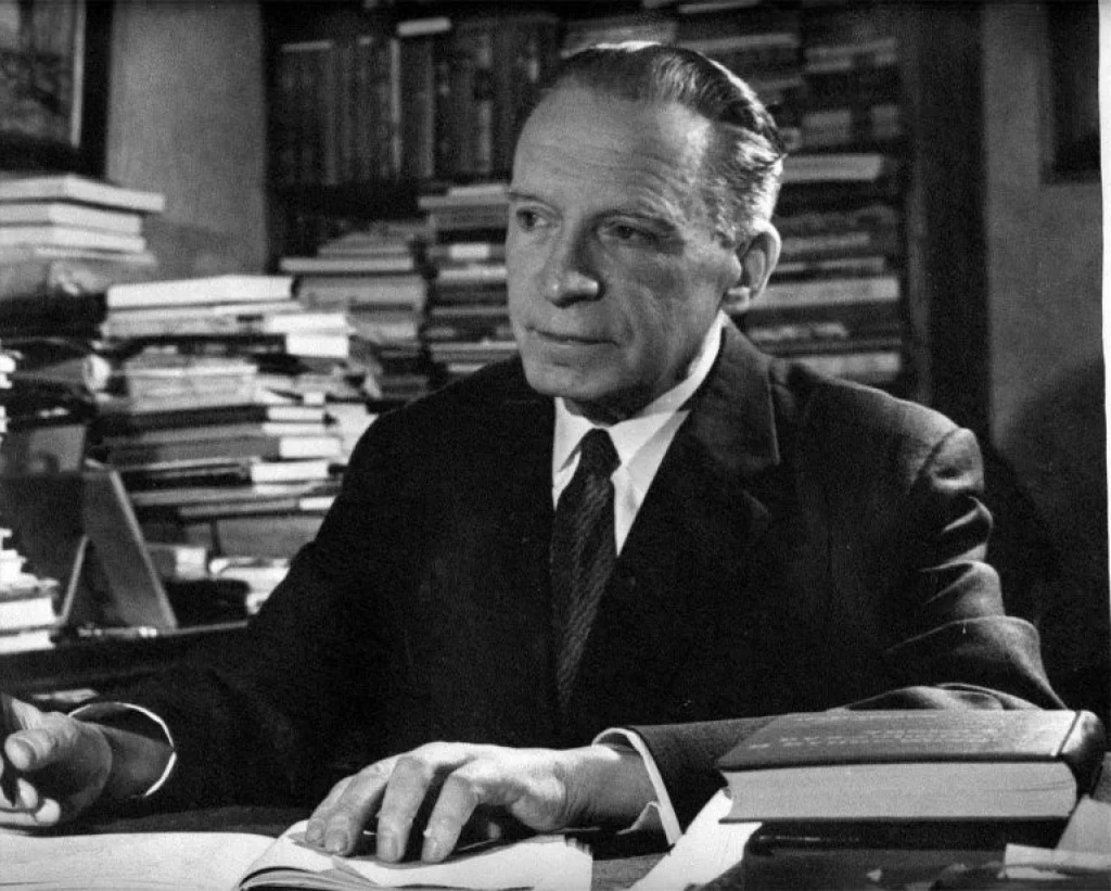 7 февраля родился Чижевский и умер Курчатов