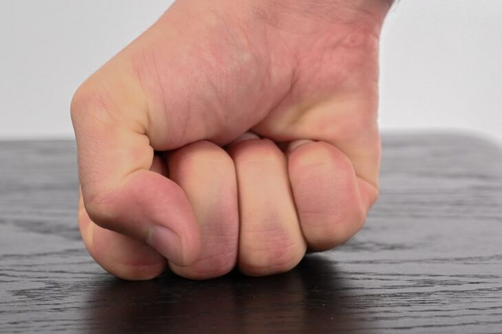 Рецидивиста из Советского района судили за побои