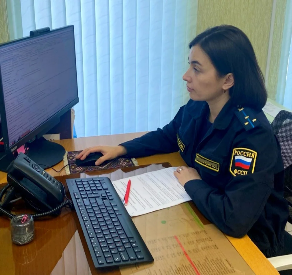 В Малоярославецком районе приставы арестовали машину у отца, который не платил алименты