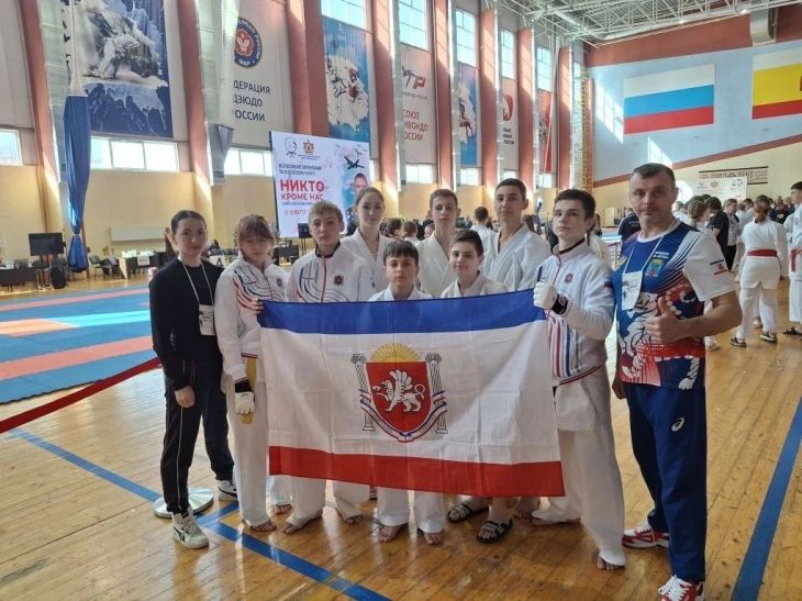 Крымские спортсмены привезли 10 медалей со всероссийских соревнований по всестилевому каратэ