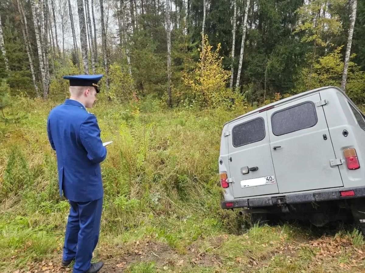 Калужская прокуратура опубликовала фото с места гибели 2 человек в аварии