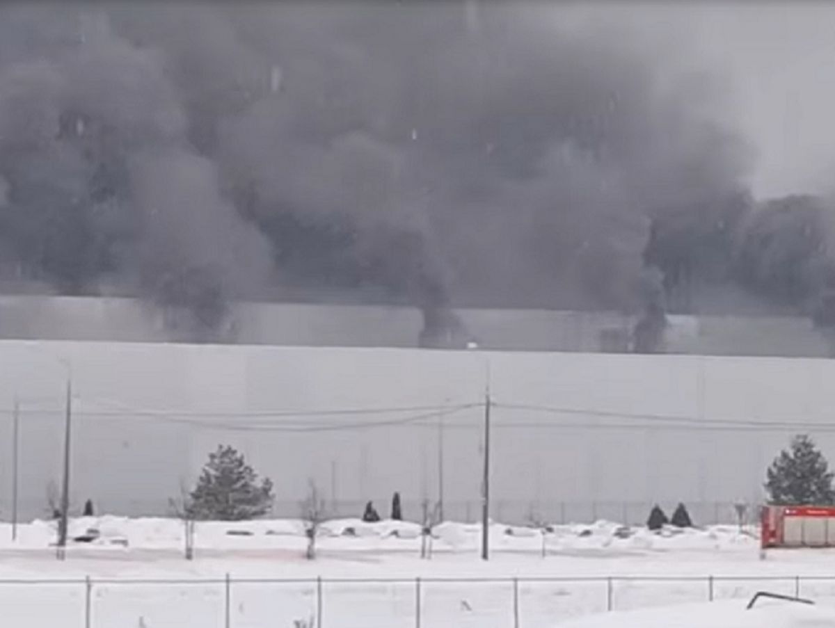 Прокуратура начала срочную проверку по факту пожара на автозаводе в Калуге