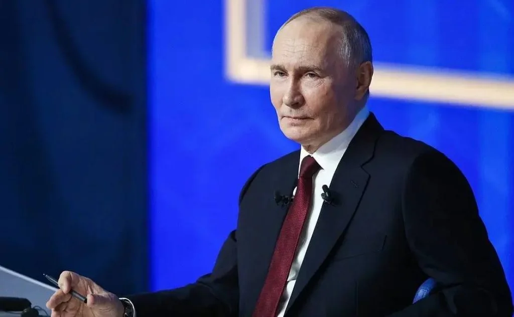 Владимир Путин предложил увеличить время работы детских садов