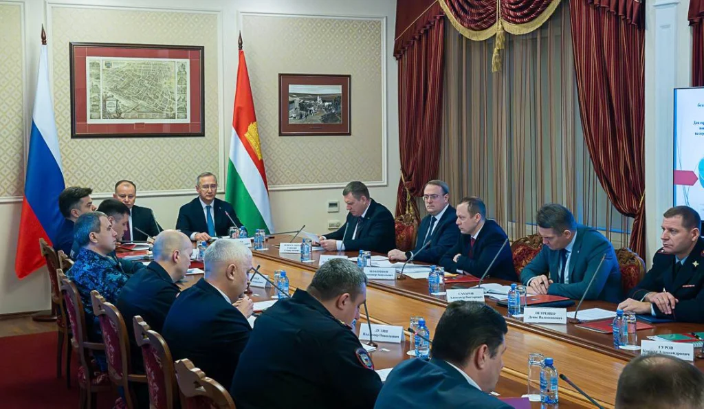 Губернатор предупредил калужан о вражеских кознях