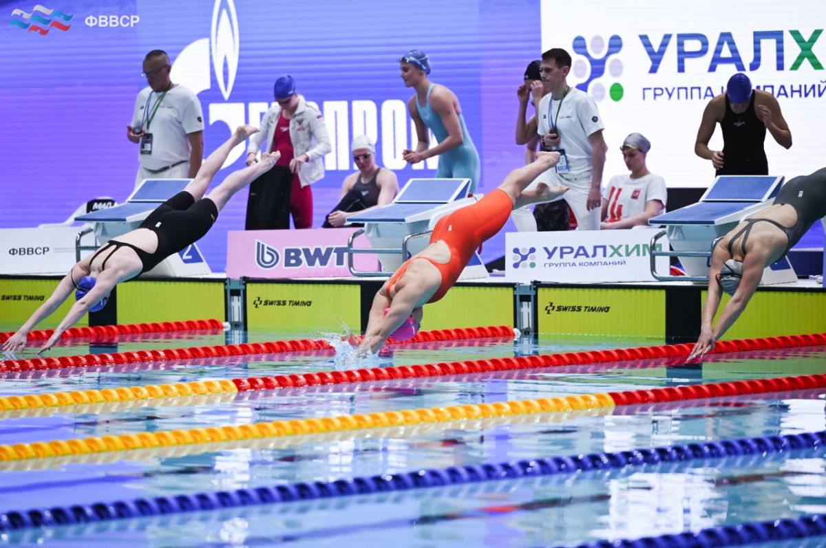 Юные калужские спортсменки завоевали медали всероссийских соревнований по плаванию «Резерв России»