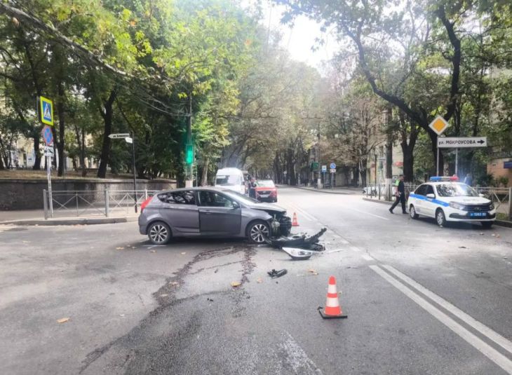 В Симферополе водитель Hyundai насмерть сбил мотоциклиста